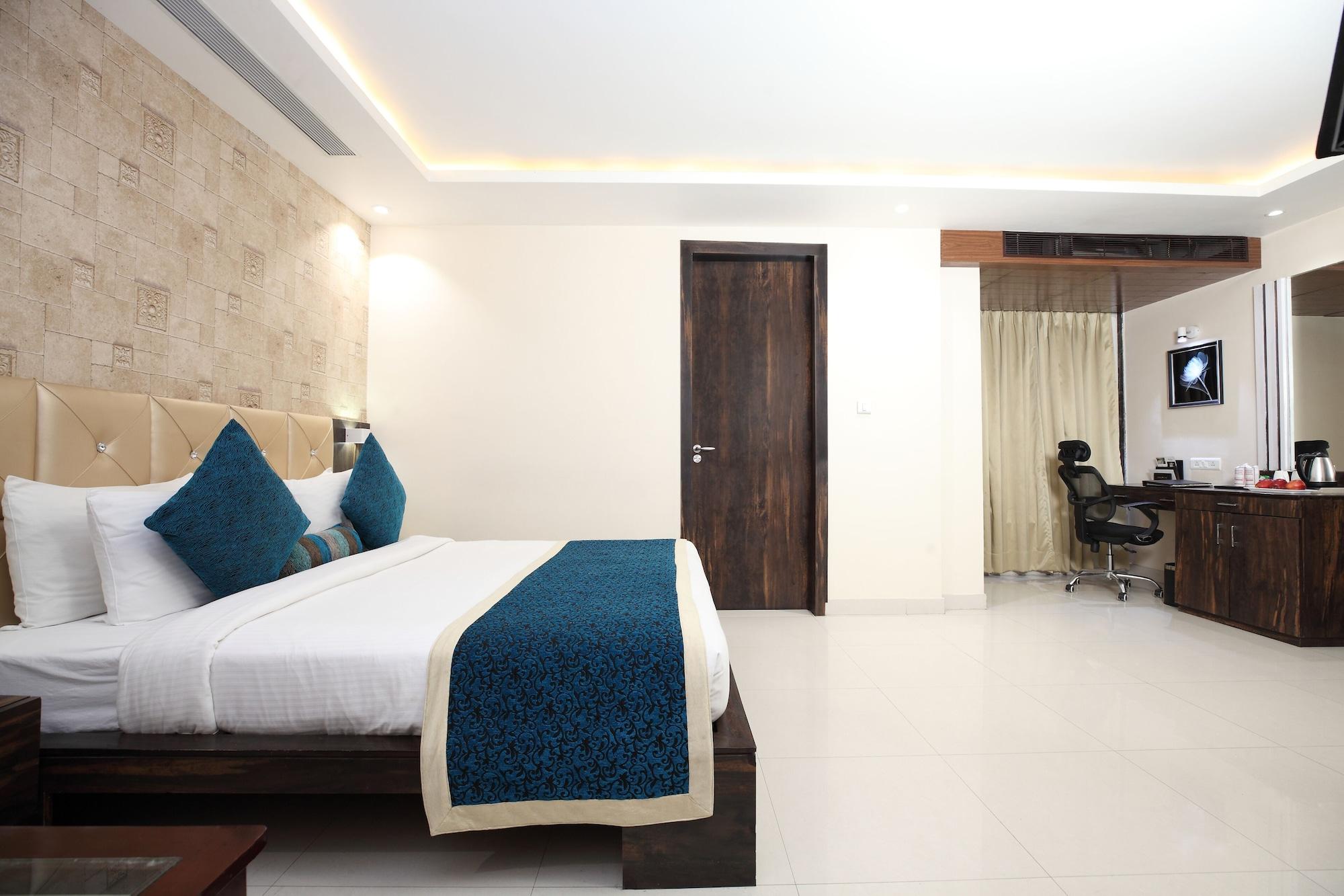Pinnacle By Click Hotels, Лакхнау Екстер'єр фото