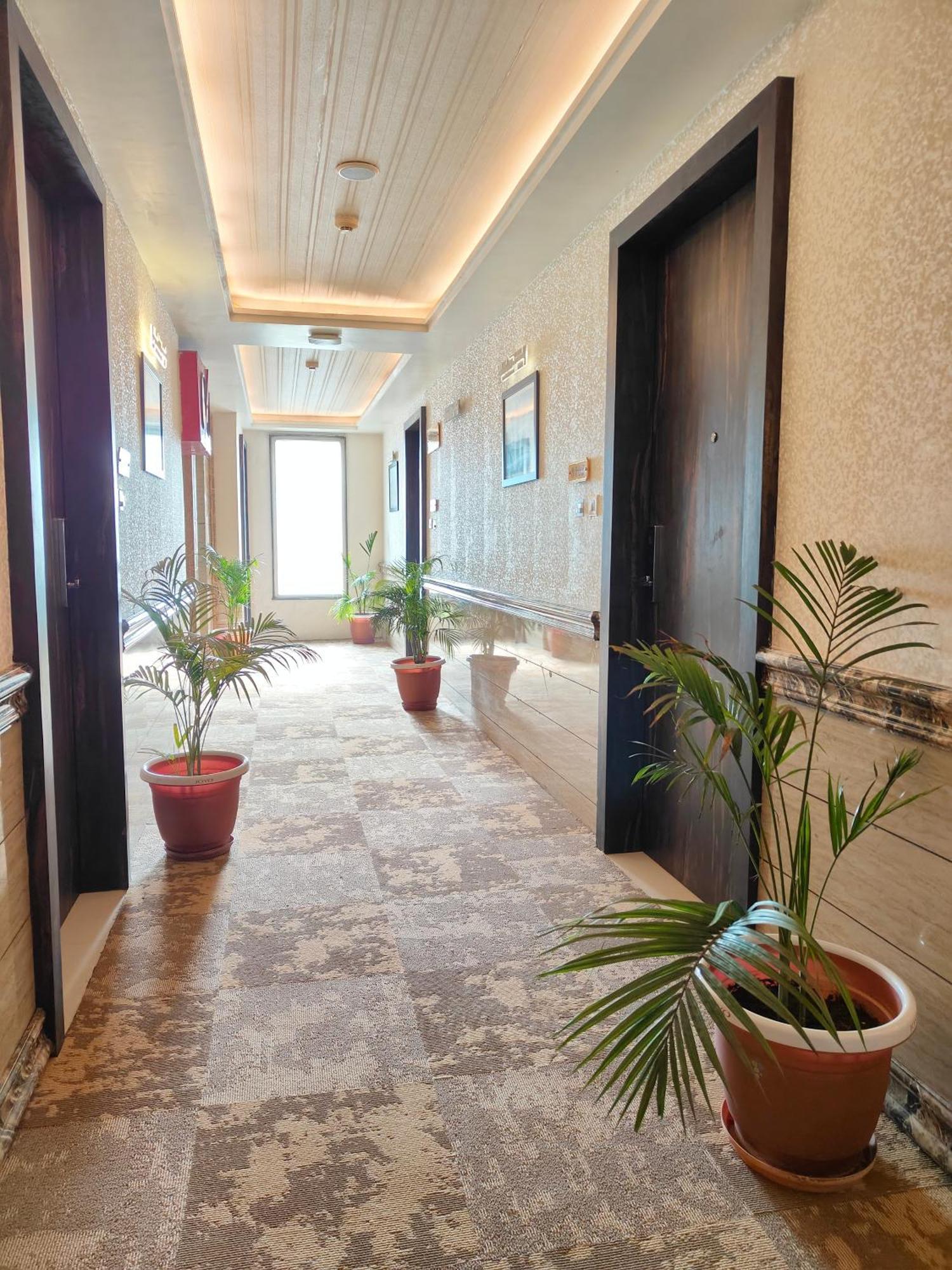 Pinnacle By Click Hotels, Лакхнау Екстер'єр фото