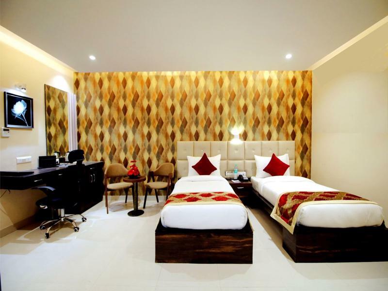 Pinnacle By Click Hotels, Лакхнау Екстер'єр фото